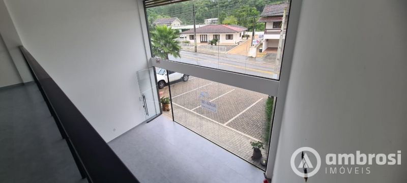 Sala Comercial de 140m² no bairro Dom Joaquim, em Brusque | Eu Corretor