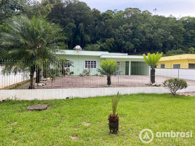 Casa de 3 quartos, 160m² no bairro Bateas, em Brusque | Eu Corretor