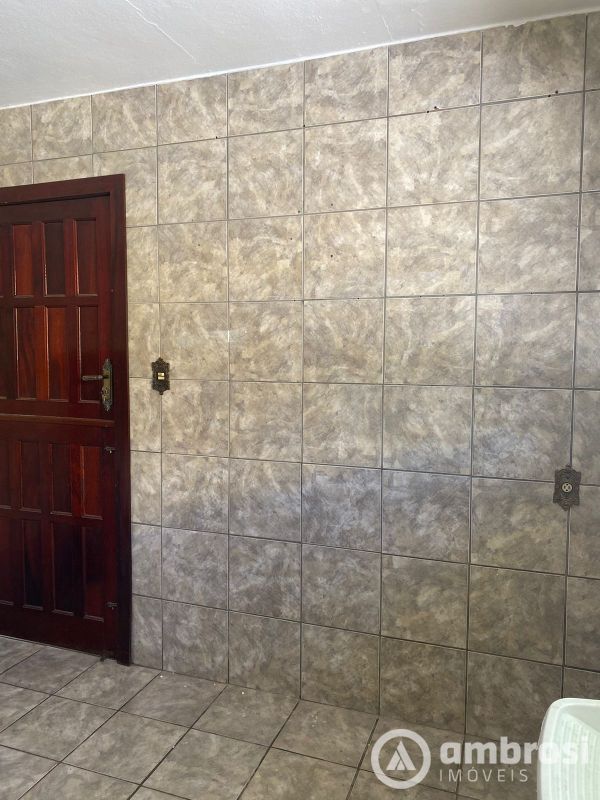 CASA 01 SUÍTE + 02 QTOS - BATEAS - BRUSQUE