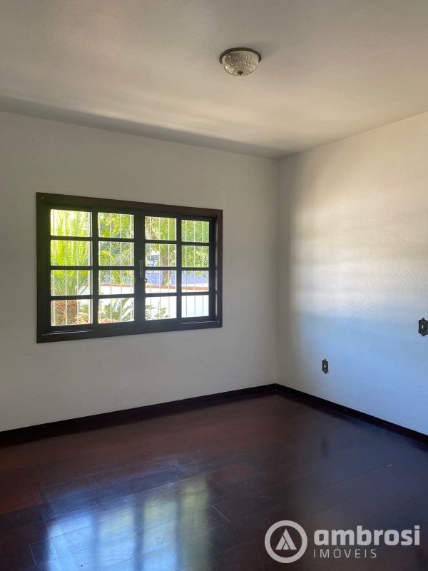 CASA 01 SUÍTE + 02 QTOS - BATEAS - BRUSQUE