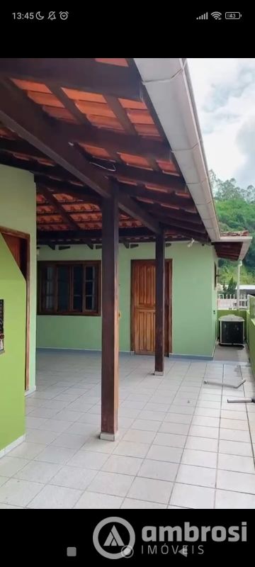 CASA 03 QTOS - PISO SUPERIOR - SANTA TEREZINHA - BRUSQUE