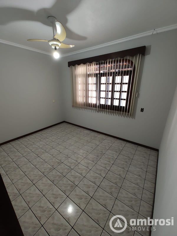 CASA 03 QTOS - PISO SUPERIOR - SANTA TEREZINHA - BRUSQUE