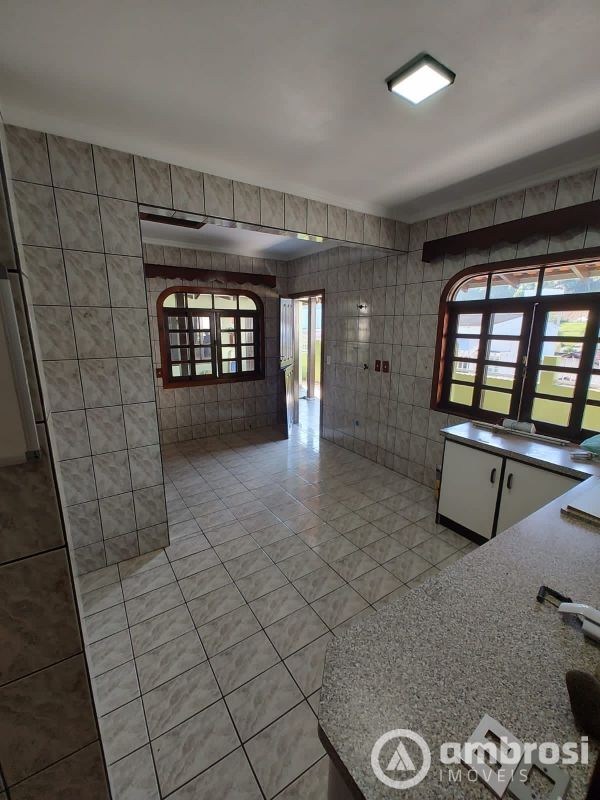 CASA 03 QTOS - PISO SUPERIOR - SANTA TEREZINHA - BRUSQUE