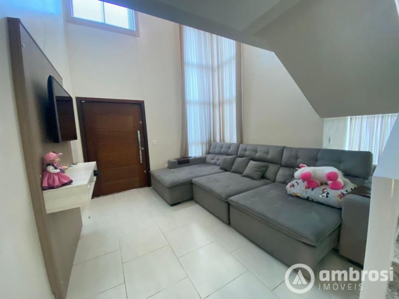 Casa com 1 suite+ 3 quartos mobiliada completa - Guabiruba