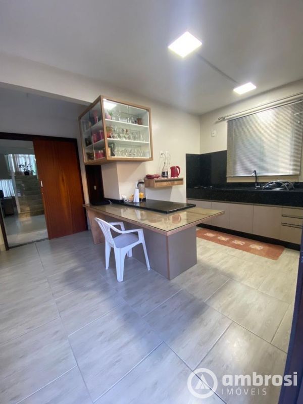Casa de 4 quartos, 350m² no bairro São Pedro, em Guabiruba | Eu Corretor