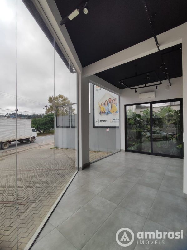 SALA COMERCIAL TÉRREA -165m² + ESTACIONAMENTO 580m².