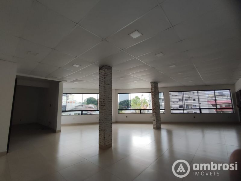Sala Comercial de 165m² no bairro Jardim Maluche, em Brusque | Eu Corretor