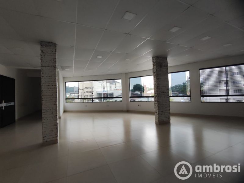 Sala Comercial de 165m² no bairro Jardim Maluche, em Brusque | Eu Corretor