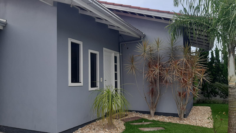 CASA 3 QTS,  SEMI MOBILIADA, COM  PISCINA-   BAIRRO LIMEIRA
