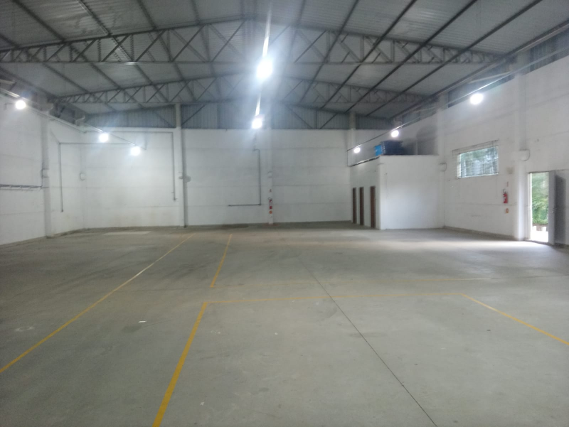 GALPÃO - PROXIMO AO PORTAL DE BRUSQUE/GUABIRUBA - 640,00  M2