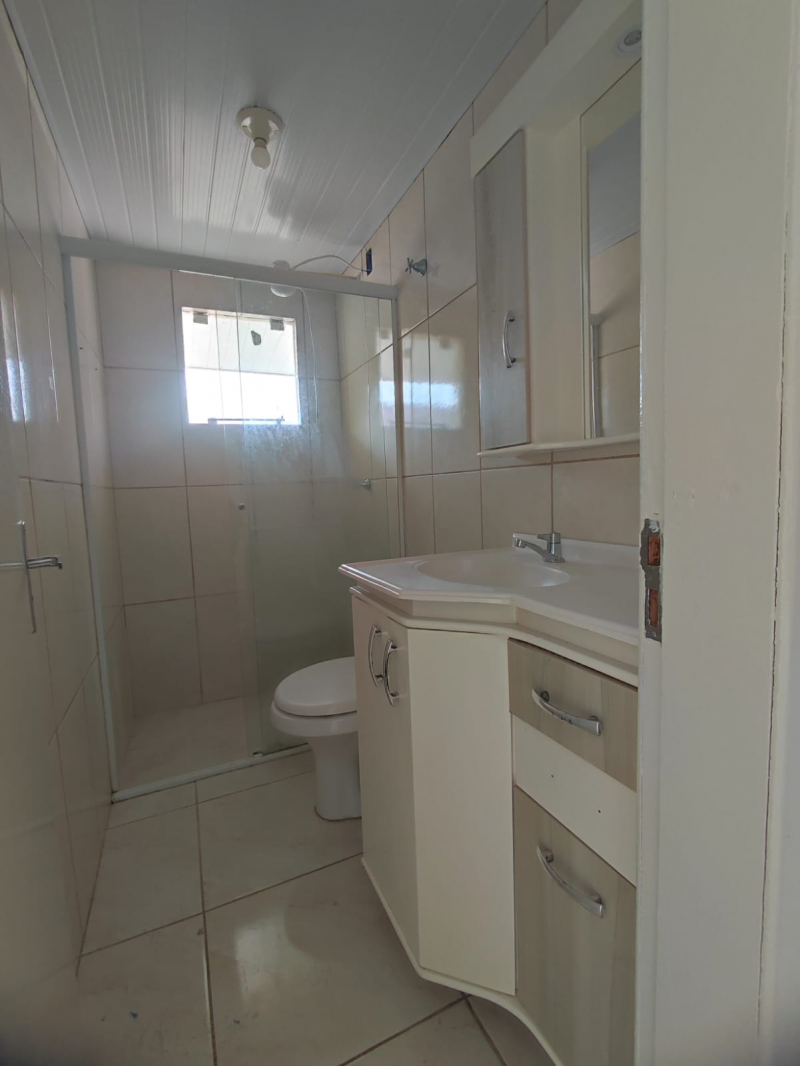 CASA 01 SUITE + 02 QTOS + APTO 1 QTO  - BAIRRO MALUCHE