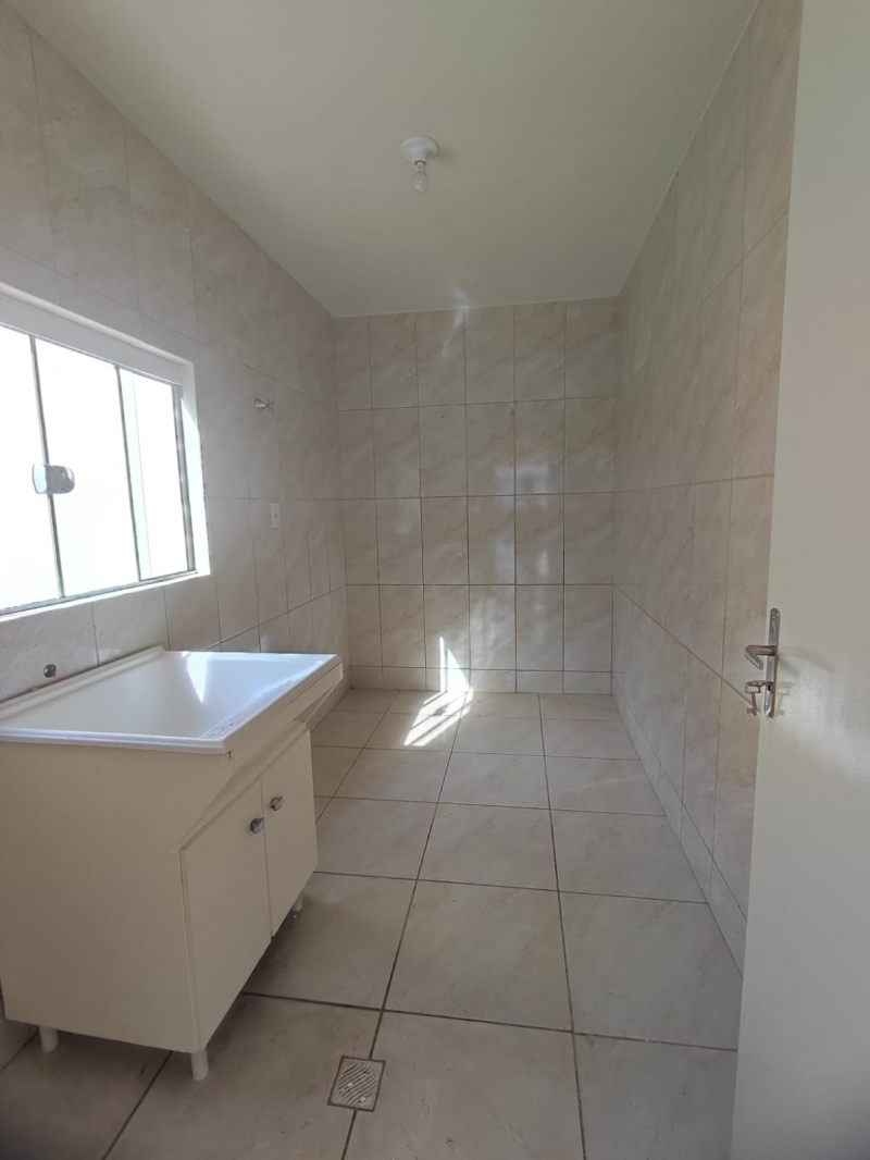 CASA 01 SUITE + 02 QTOS + APTO 1 QTO  - BAIRRO MALUCHE