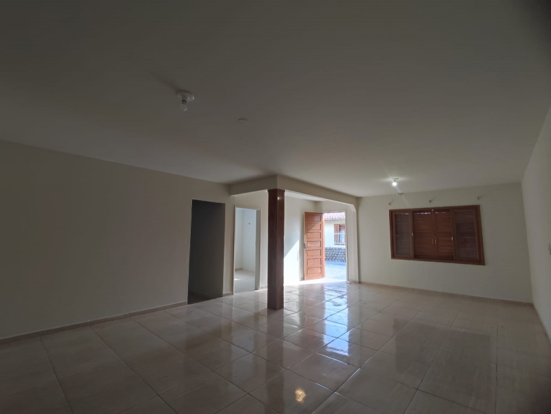 CASA 01 SUITE + 02 QTOS + APTO 1 QTO  - BAIRRO MALUCHE