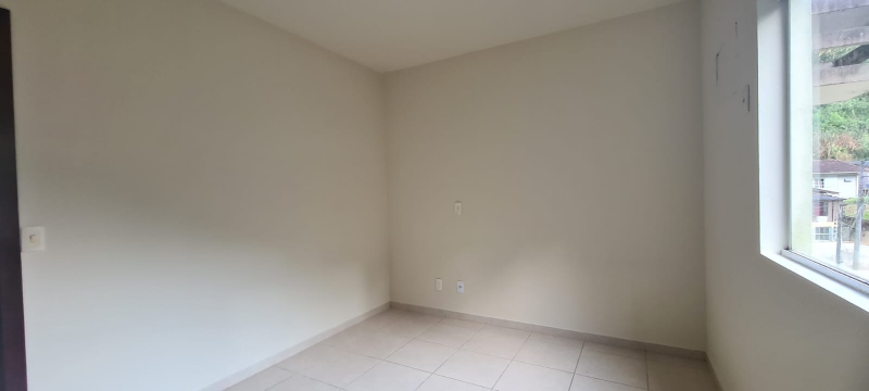 APTO  01 QTO -  RES. ANDRELINE  -LATERAL CENTRO/ 1 KM
