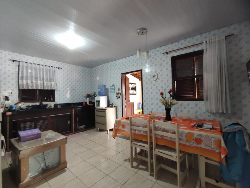 CASA 03 QTOS - BAIRRO SANTA RITA  - SEMI MOBILIADA