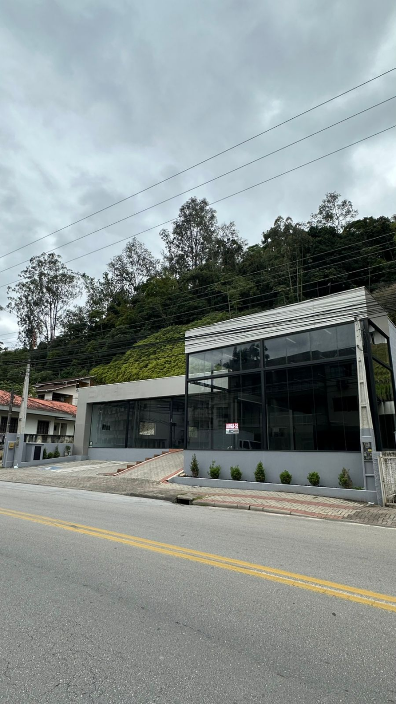 LINDA SALA COMERCIAL - 480,00 M2 - SANTA RITA