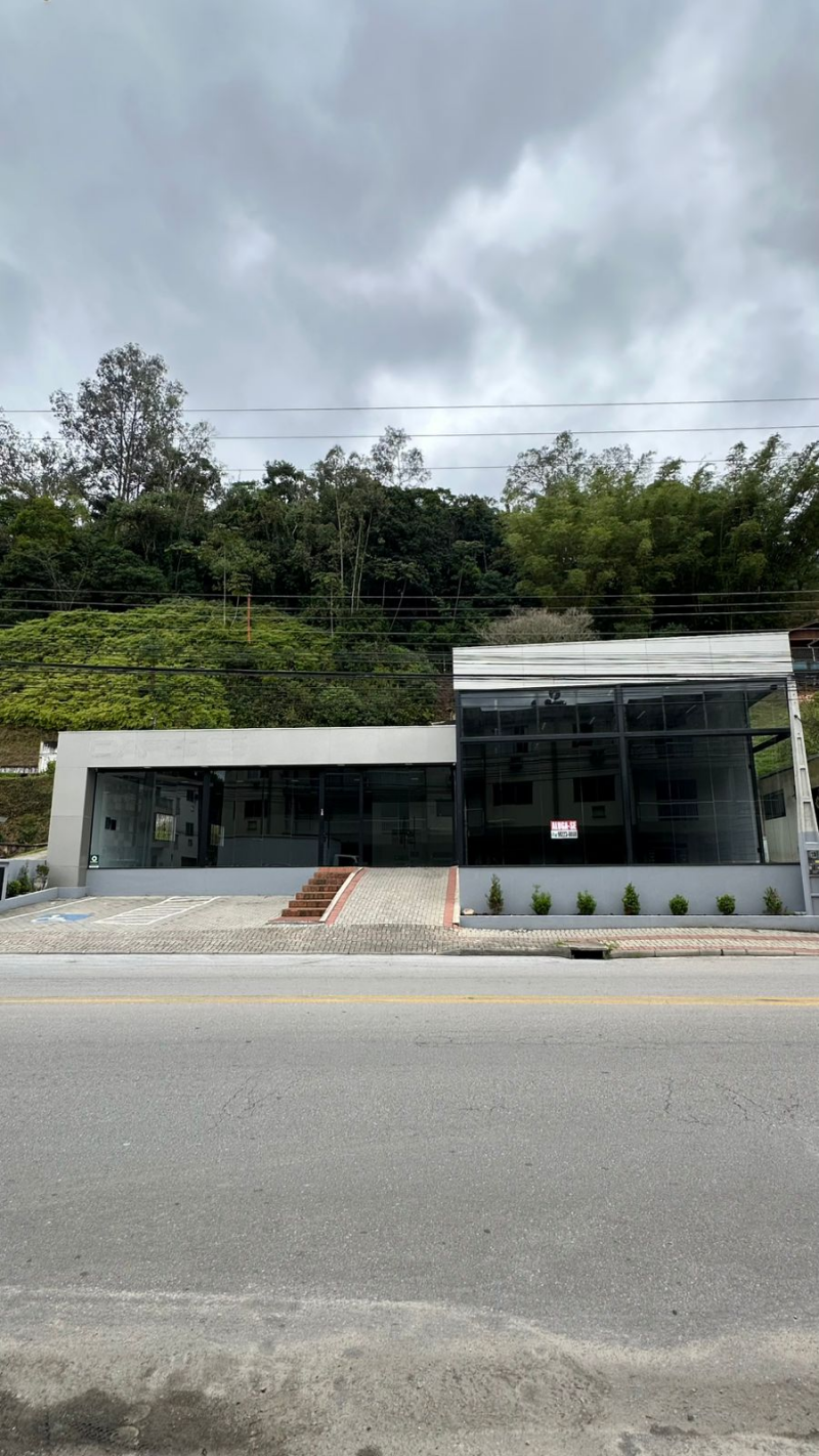 LINDA SALA COMERCIAL - 480,00 M2 - SANTA RITA