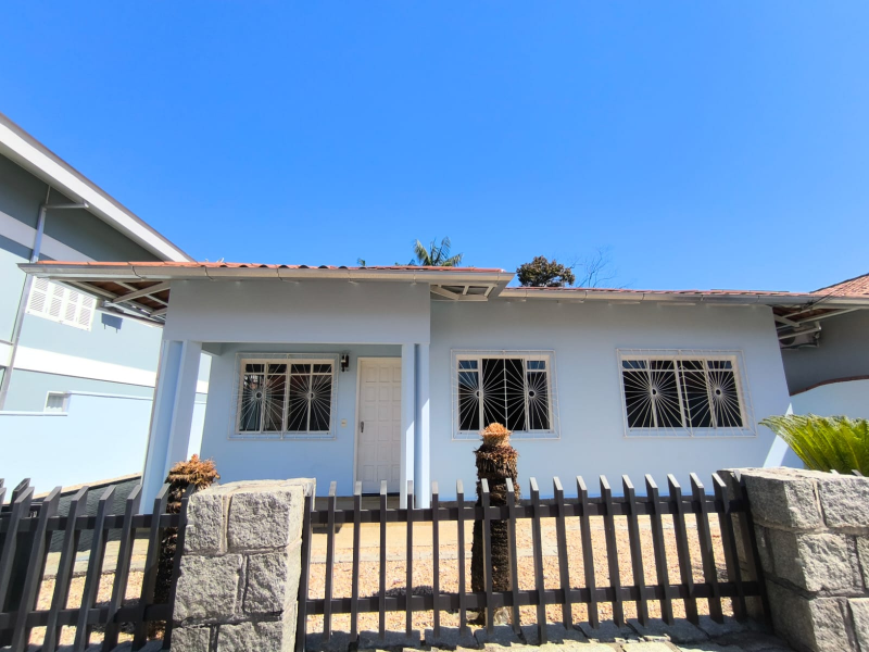 Casa de 3 quartos, | Eu Corretor