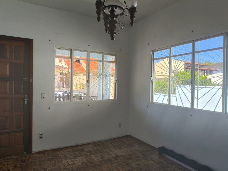 CASA 01 SUITE + 02 QTOS - JARDIM MALUCHE