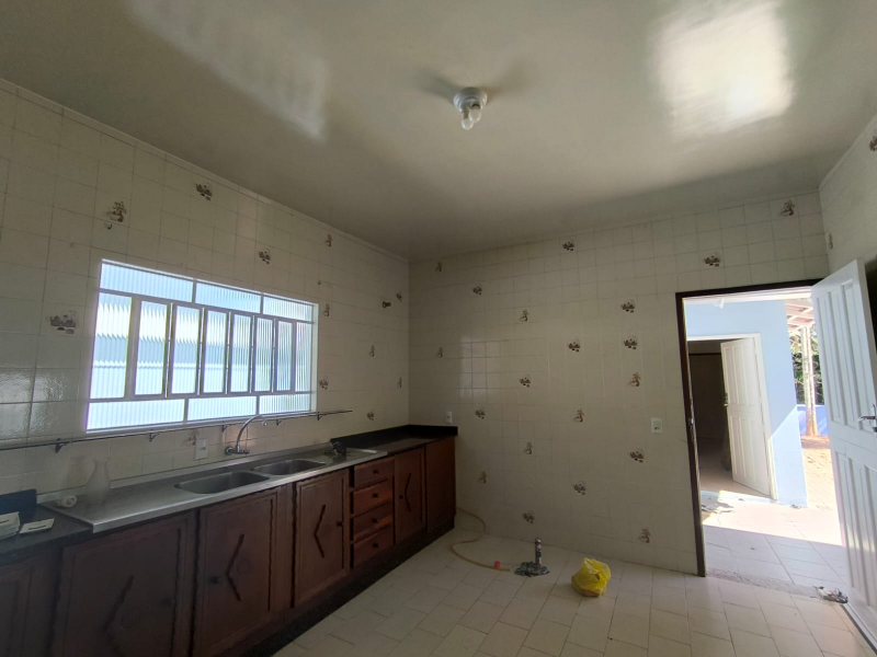 CASA 01 SUITE + 02 QTOS - JARDIM MALUCHE