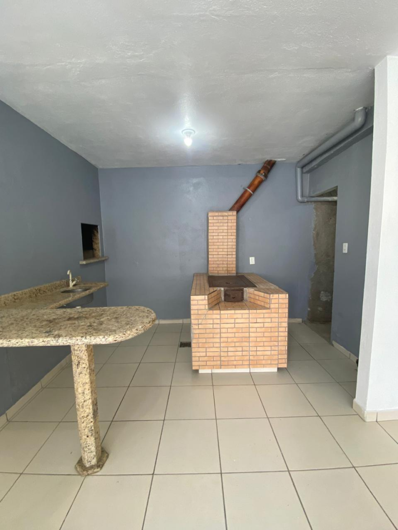 CASA 3 QTOS - BAIRRO MALUCHE