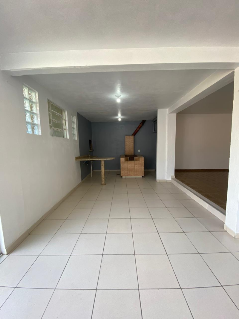 CASA 3 QTOS - BAIRRO MALUCHE