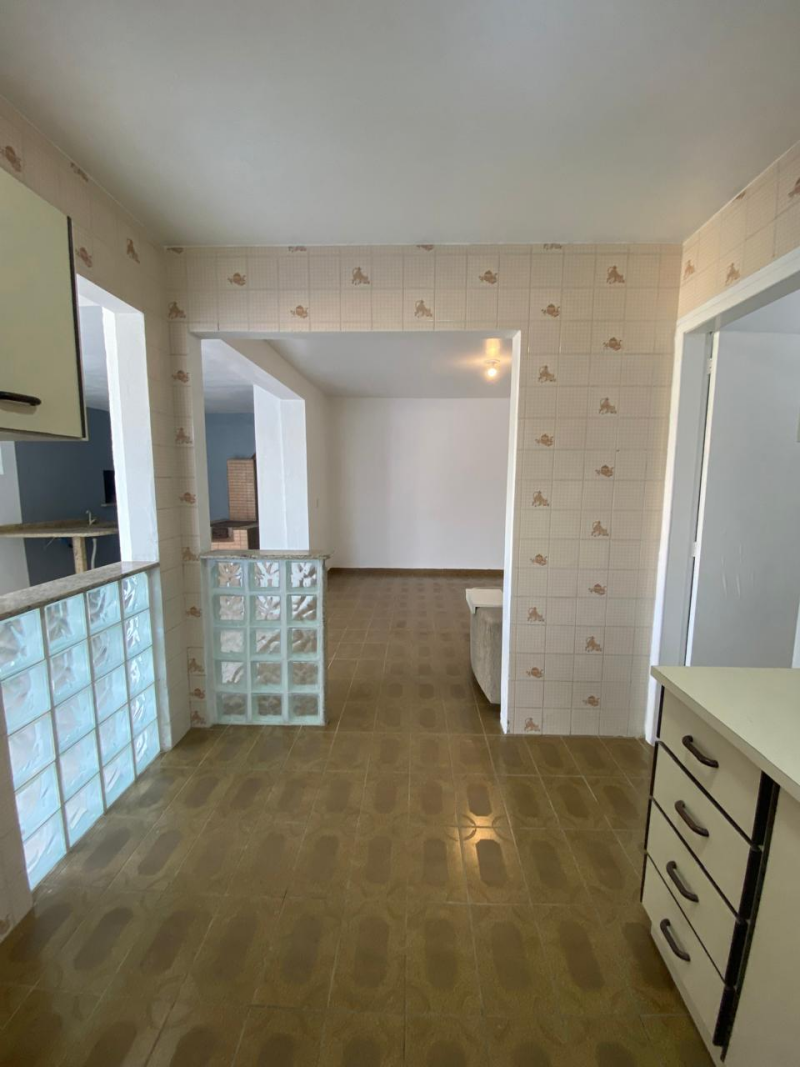 CASA 3 QTOS - BAIRRO MALUCHE