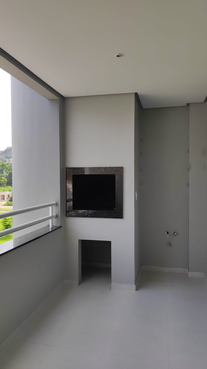 Apartamento de 2 quartos, | Eu Corretor