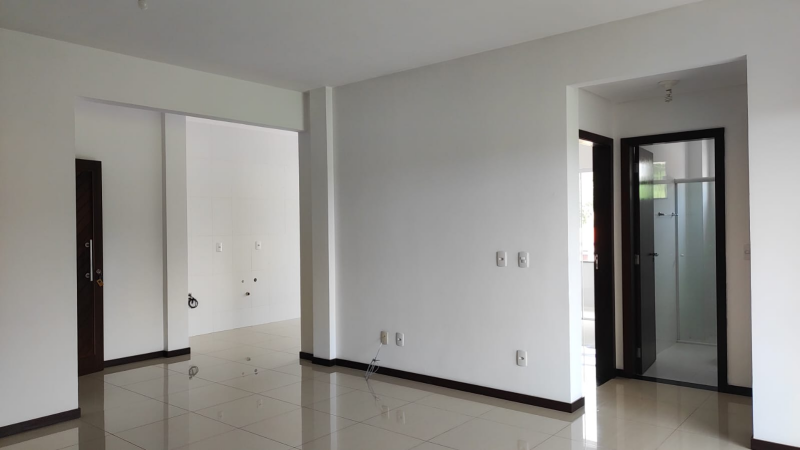 Apartamento de 2 quartos, | Eu Corretor