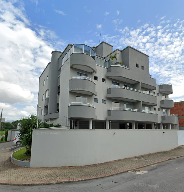 Apartamento de 2 quartos, | Eu Corretor