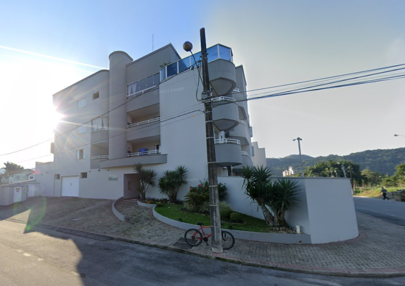 Apartamento de 2 quartos, | Eu Corretor