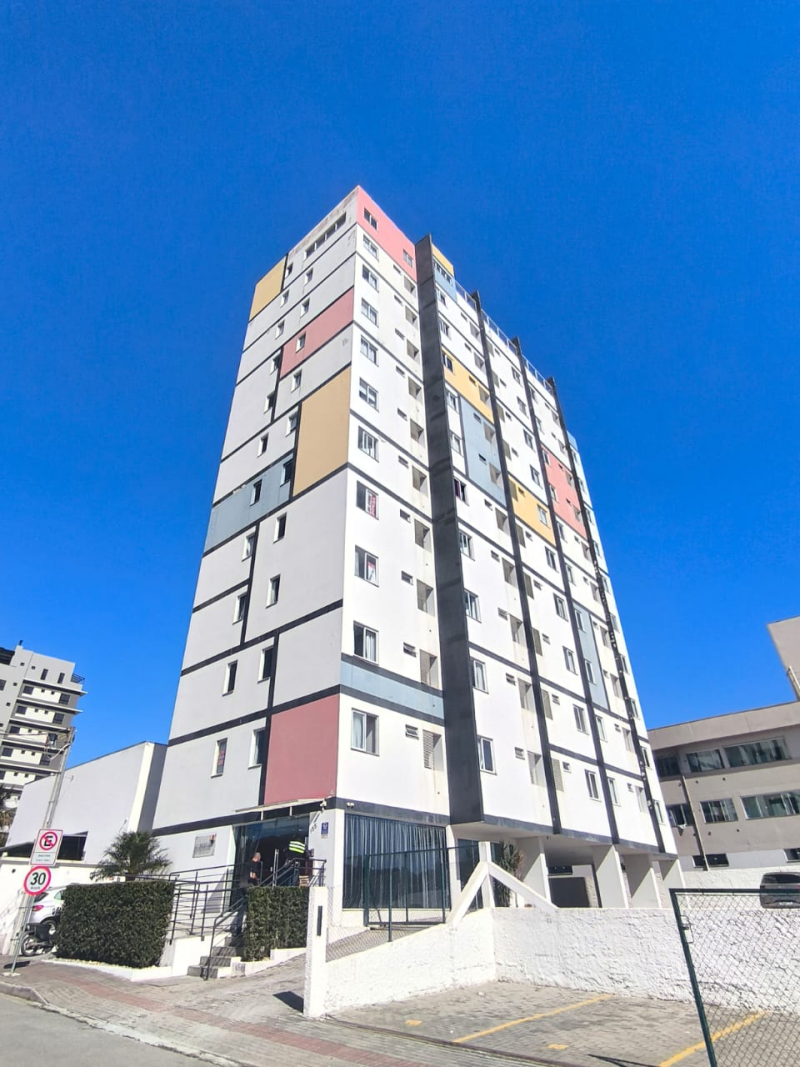 FLAT TODO MOBILIADO - SANTA TEREZINHA