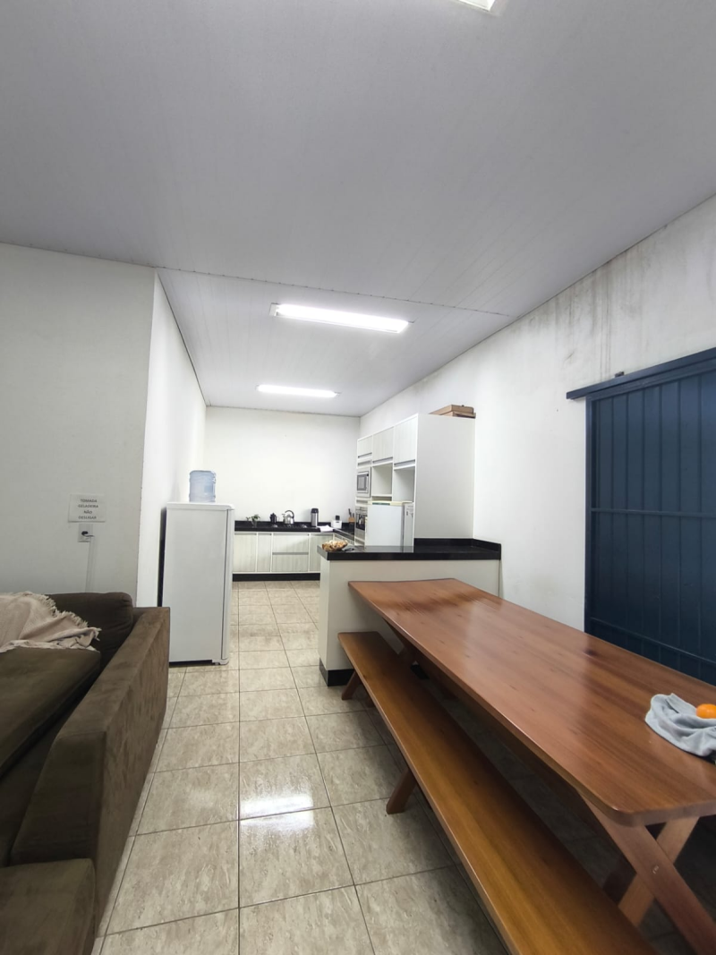 GALPÃO (  AREA 1.620,00 M2 ) -   BAIRRO AZAMBUJA