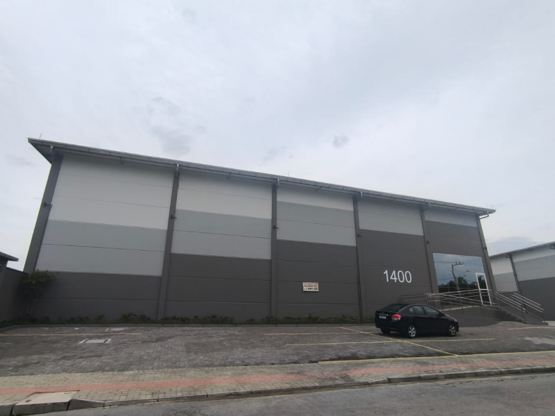 GALPÃO INDUSTRIAL - 726,00 m2 - BAIRRO LIMOEIRO