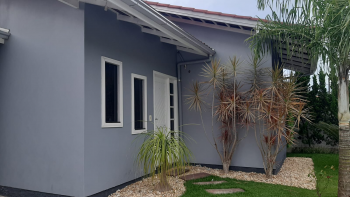 CASA 3 QTS,  SEMI MOBILIADA, COM  PISCINA-   BAIRRO LIMEIRA