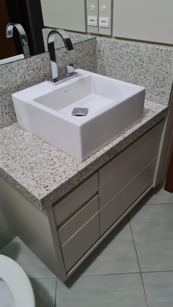 CASA 3 QTS,  SEMI MOBILIADA, COM  PISCINA-   BAIRRO LIMEIRA