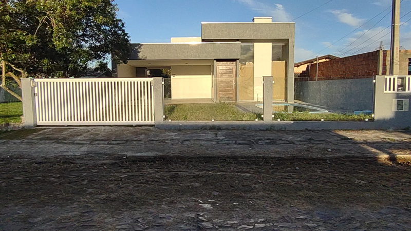 Casa Alto Padrão - 03 quartos