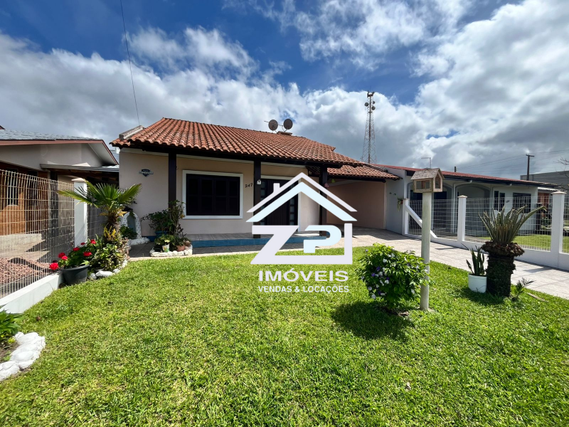 Casa com piscina - Centro