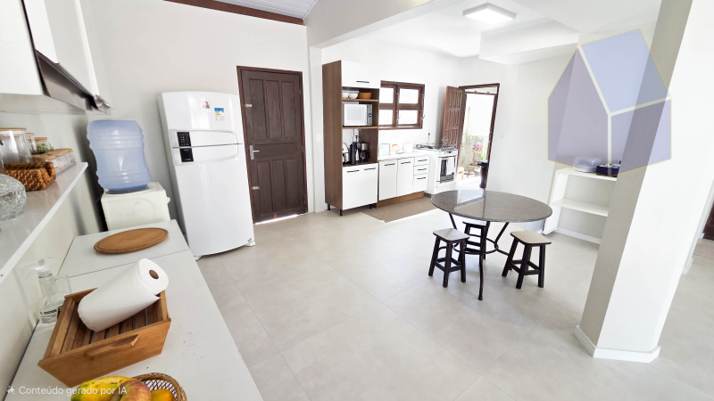 Casa 2 pisos com 3 dormitórios a 150mts da praia da Cachoeira do Bom Jesus