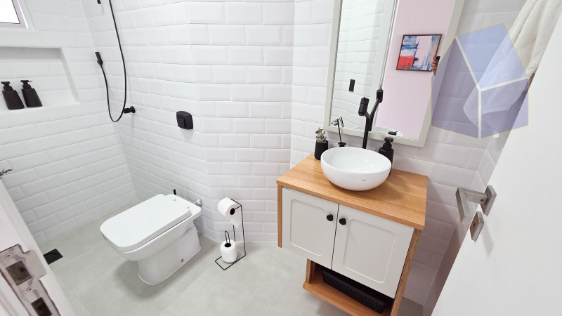 Casa 2 pisos com 3 dormitórios a 150mts da praia da Cachoeira do Bom Jesus