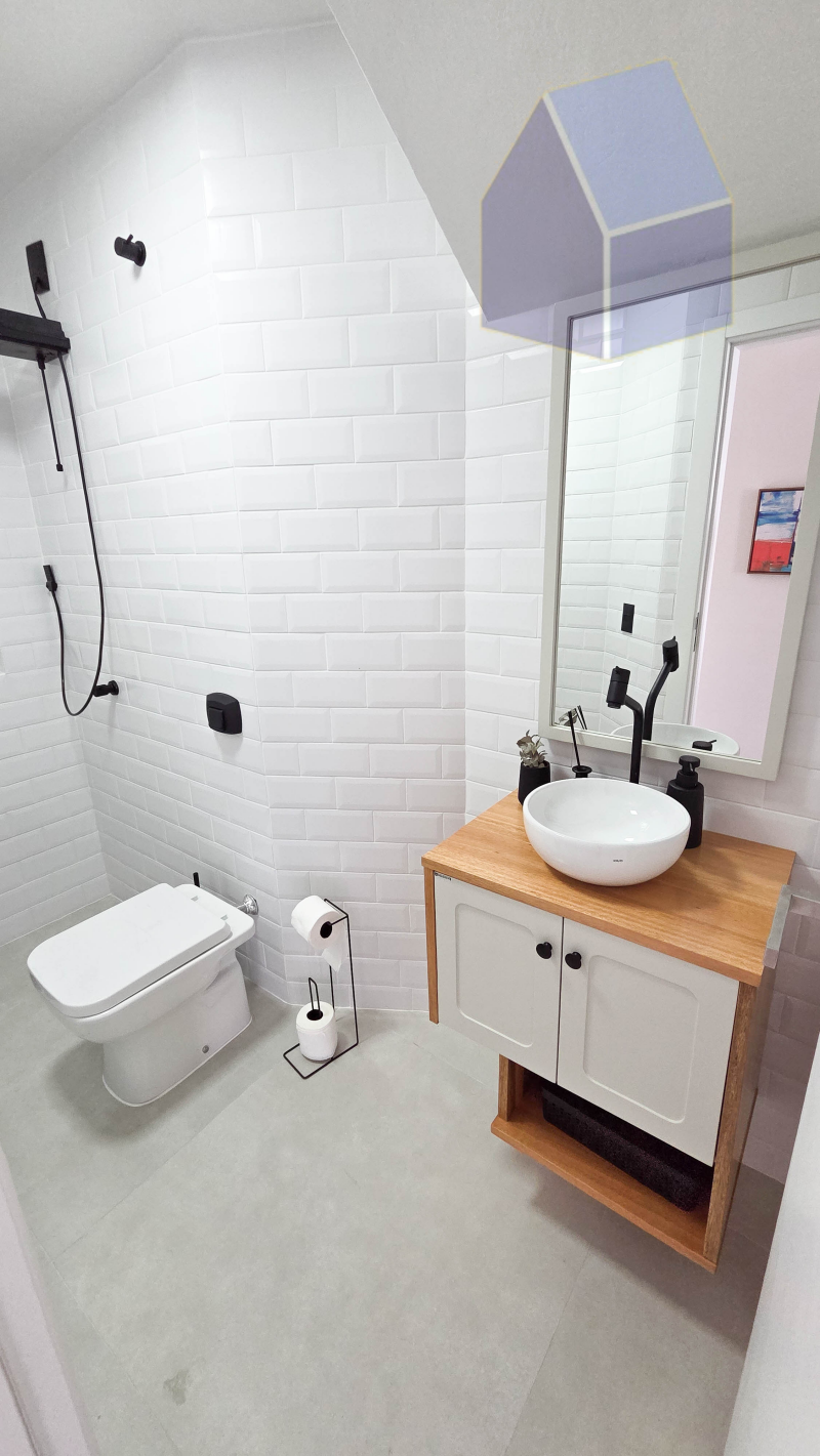 Casa 2 pisos com 3 dormitórios a 150mts da praia da Cachoeira do Bom Jesus