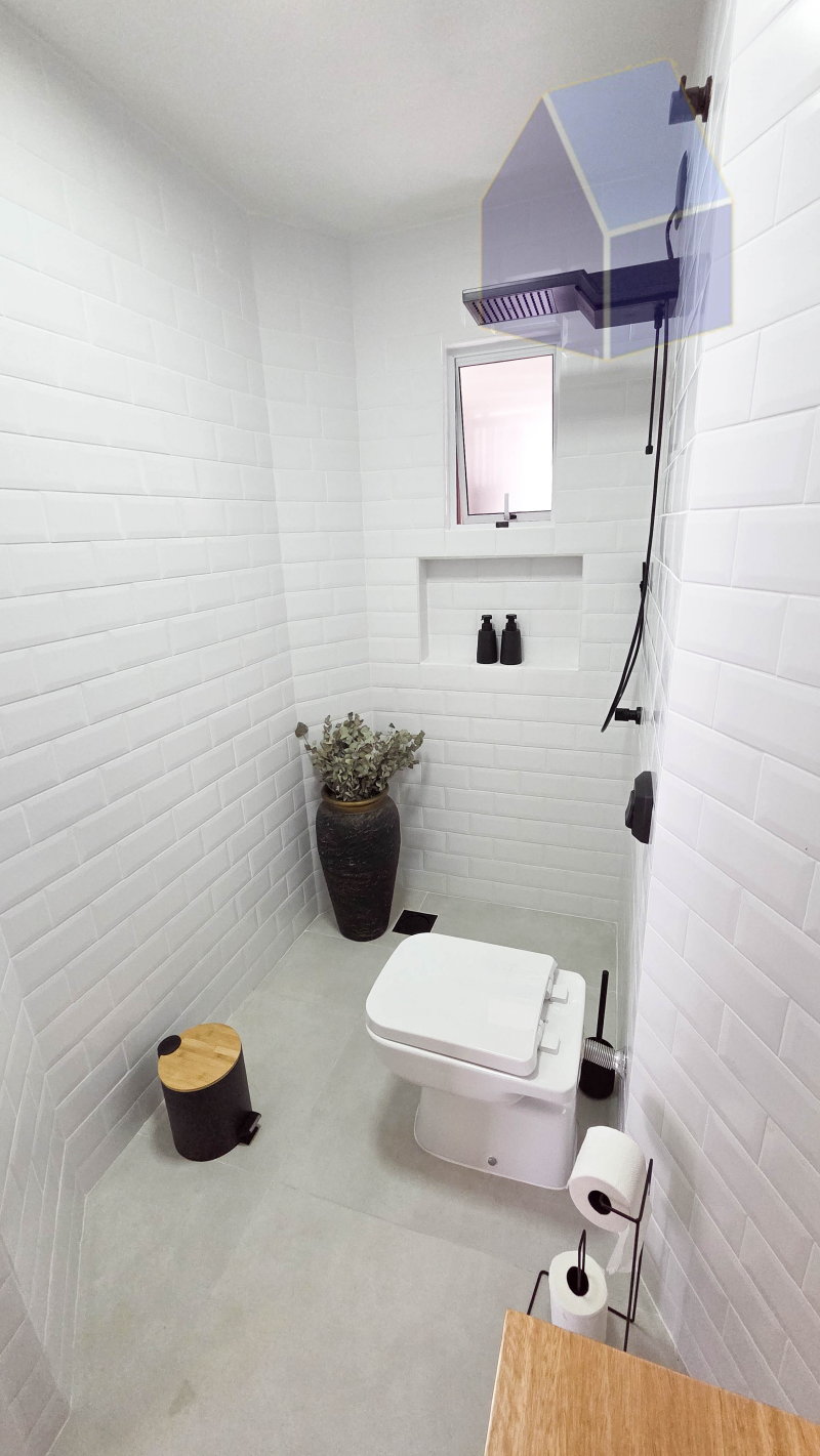 Casa 2 pisos com 3 dormitórios a 150mts da praia da Cachoeira do Bom Jesus