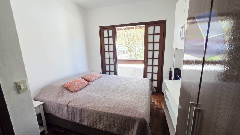 Casa 2 pisos com 3 dormitórios a 150mts da praia da Cachoeira do Bom Jesus