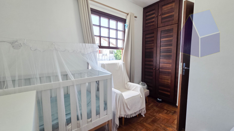 Casa 2 pisos com 3 dormitórios a 150mts da praia da Cachoeira do Bom Jesus