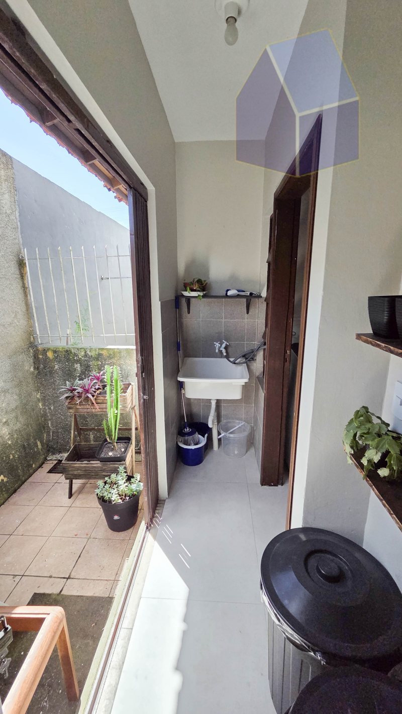 Casa 2 pisos com 3 dormitórios a 150mts da praia da Cachoeira do Bom Jesus