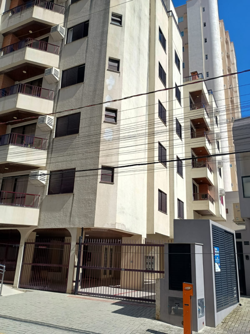 Rua 220, n 130 - Ed. Gisely Cristina - Apto 303