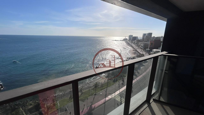 Studio frente mar na barra