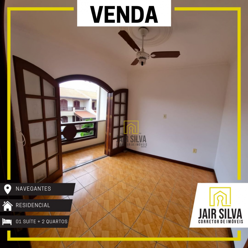 CASA EM CONDOMÍNIO FECHADO  EM NAVEGANTES