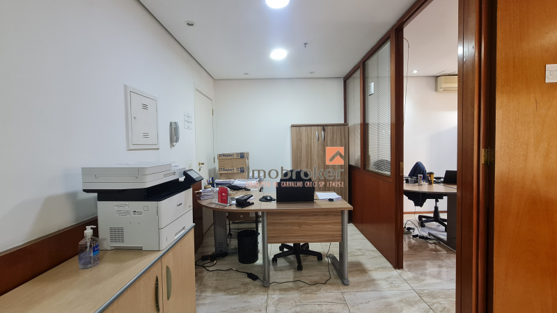 Sala Comercial com Renda Garantida no Prestigiado Columbus Tower, Morumbi, São Paulo - SP