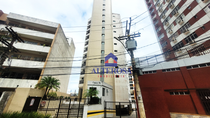 2/4, Com Suíte, Armários, Varanda e Garagens na Oscar Carrascosa Barra.